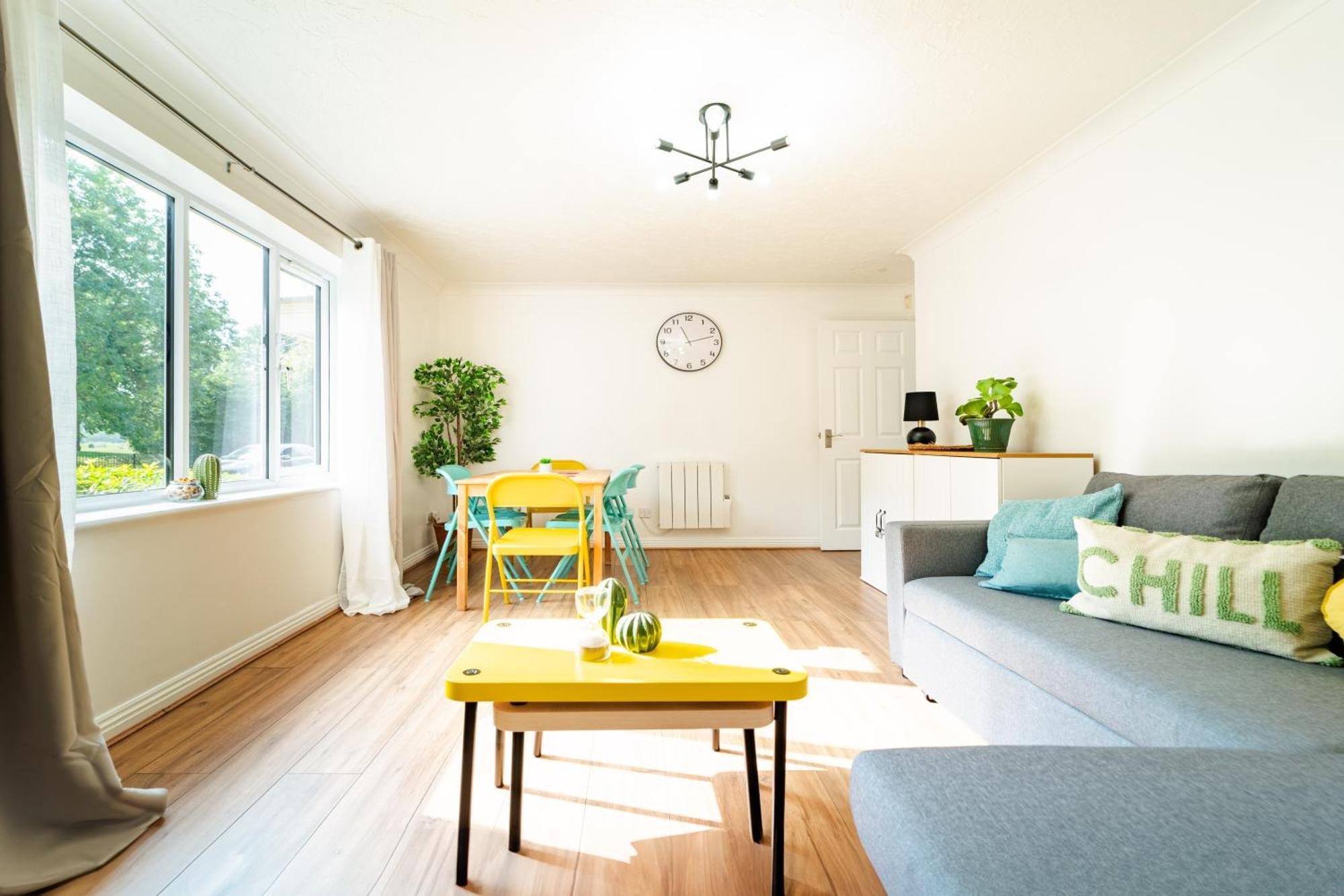 Bright And Spacious Flat With Free Parking 伦敦 外观 照片