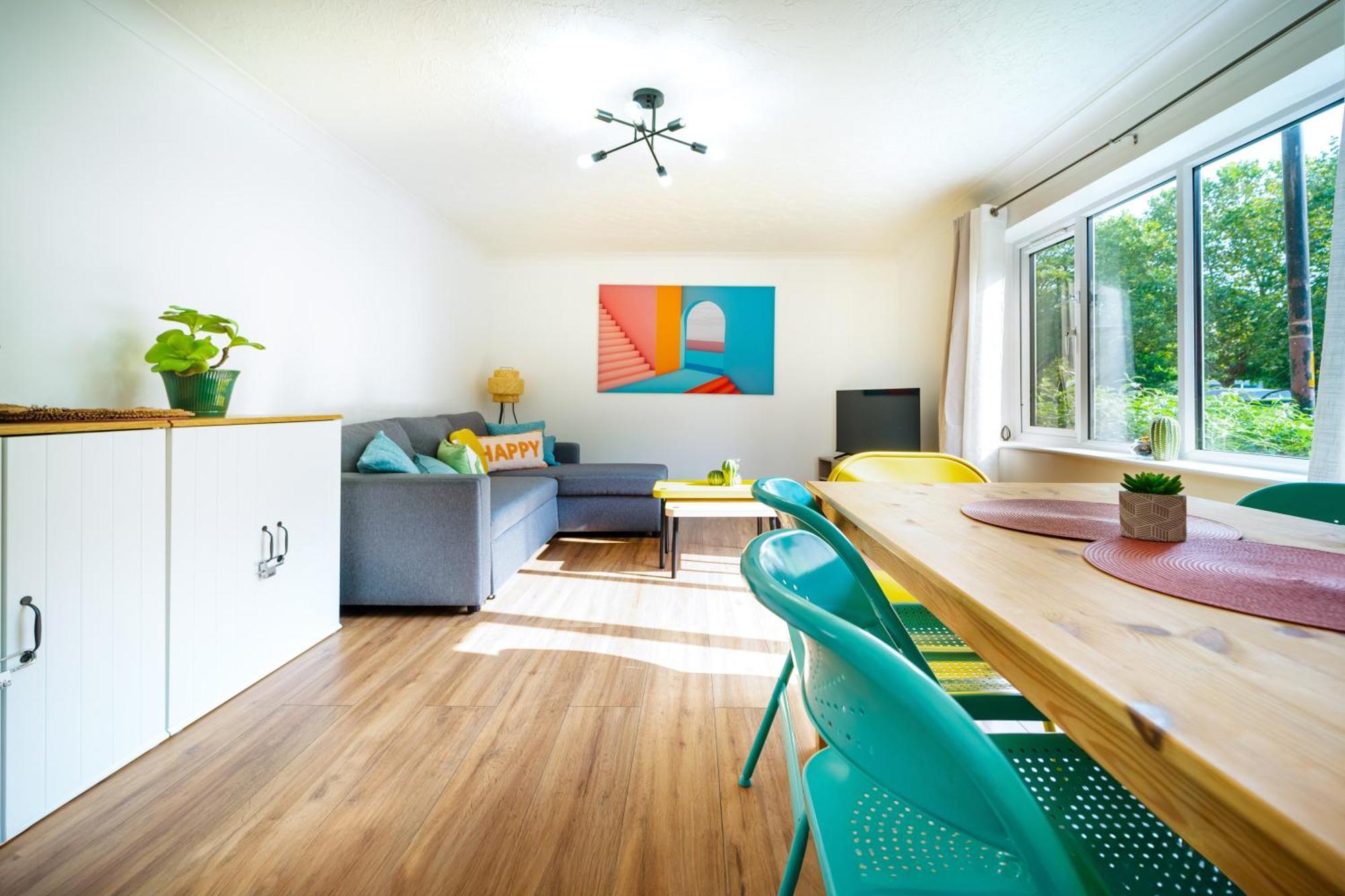 Bright And Spacious Flat With Free Parking 伦敦 外观 照片